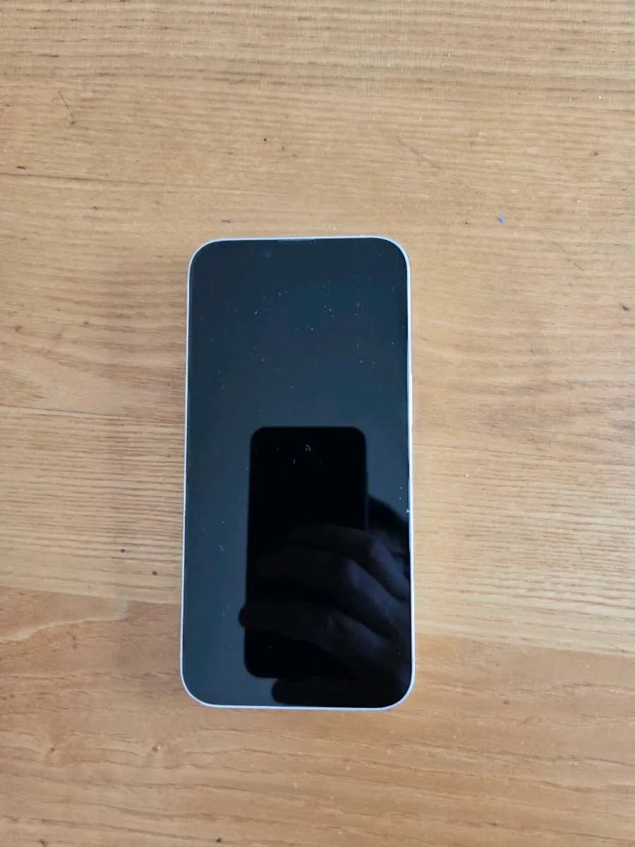 Iphone 14 - Image 2