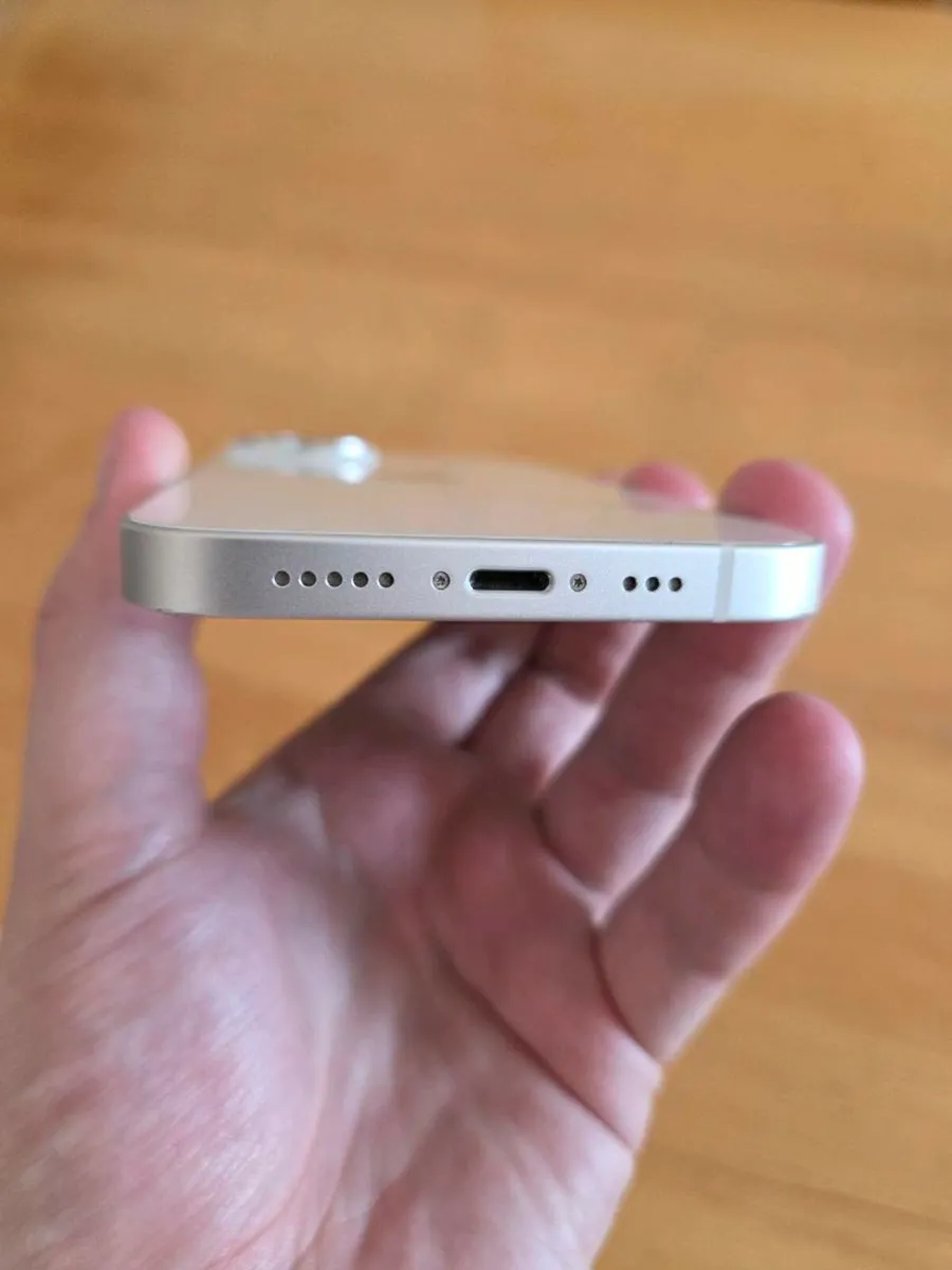 Iphone 14 - Image 3
