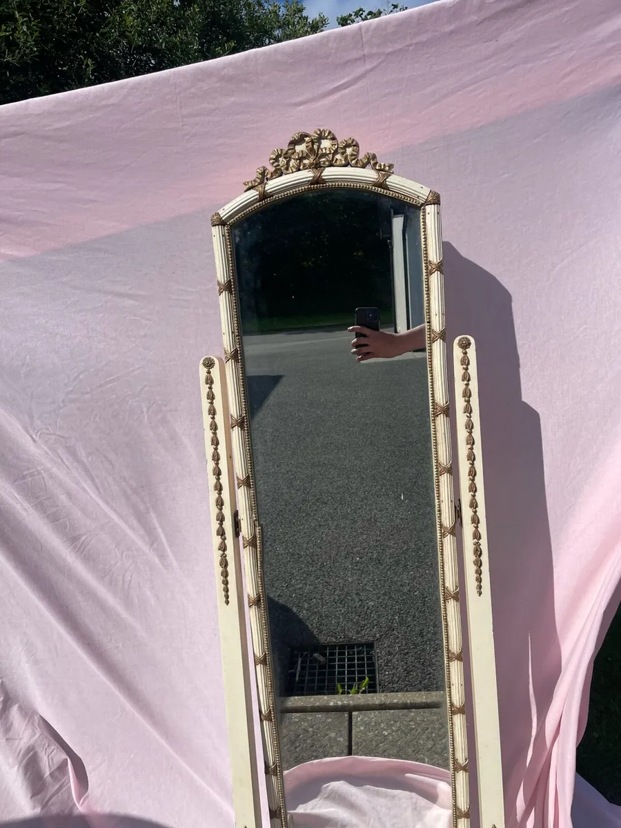 Antique mirror - Image 1