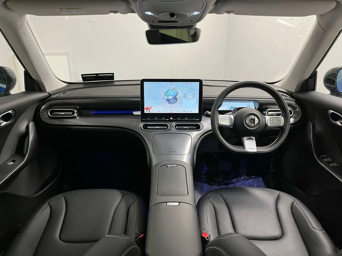 SMART #1 Pro  - Panoramic Glass Roof - Reversing - Image 4