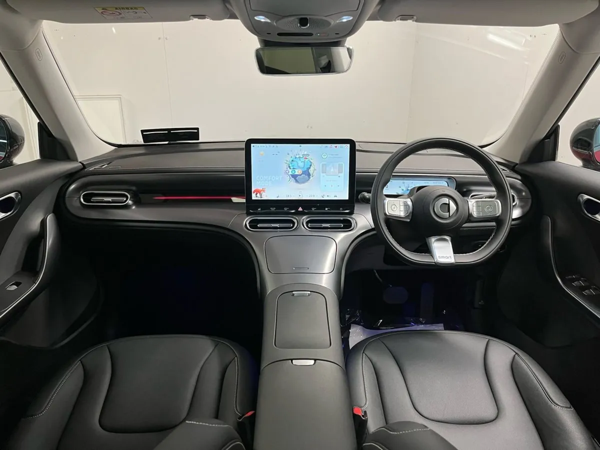 SMART #1 Pro  - Panoramic Glass Roof - Reversing - Image 4