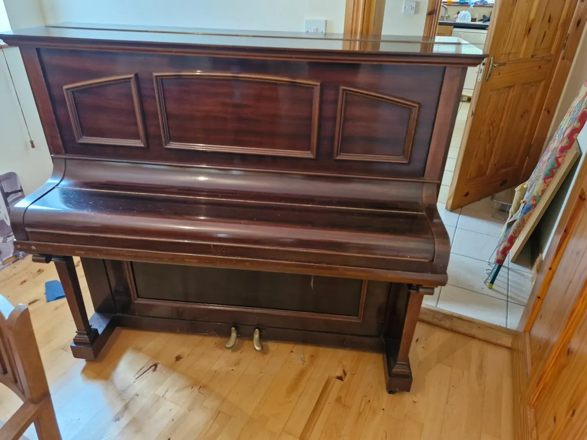 Piano - Image 3