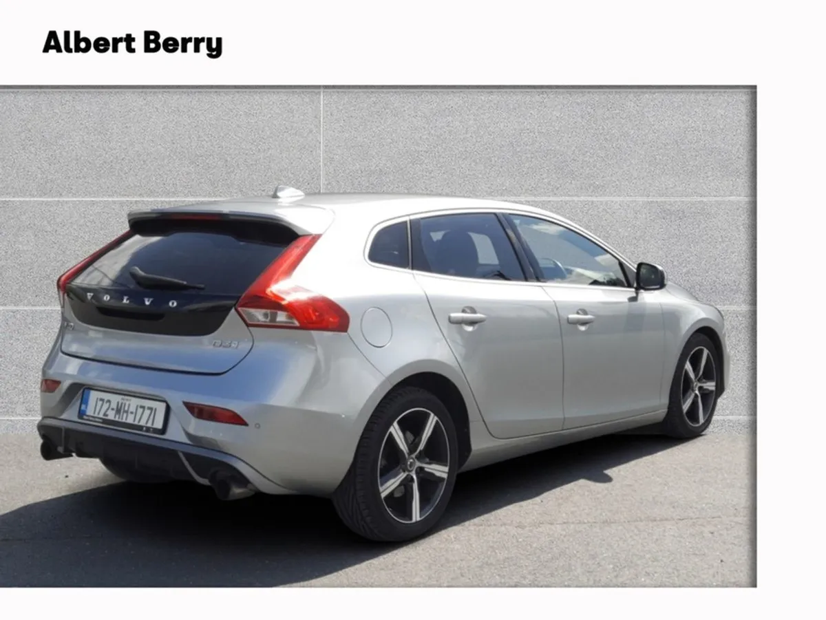 Volvo V40 2.0 D3 R-design Nav  150 5 5DR A 40 Ser - Image 4