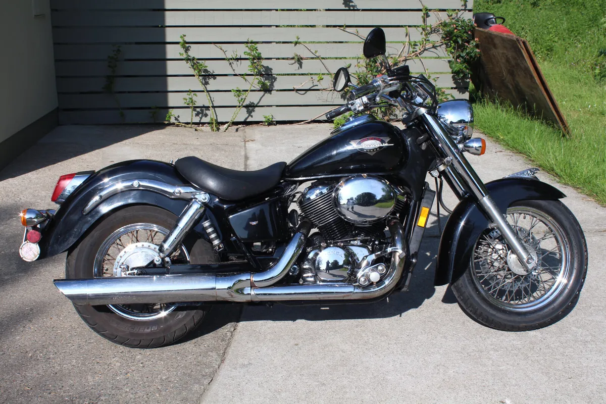 1998 Honda Shadow 750 American Classic Edition - Image 2