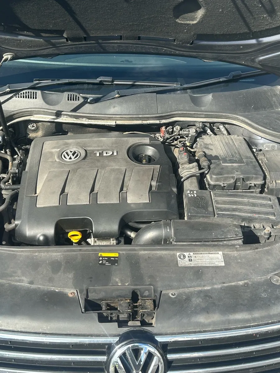 Volkswagen Passat - Image 4