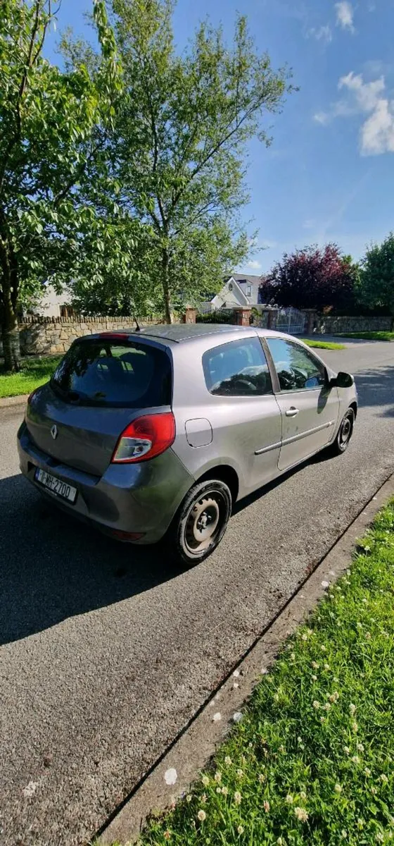 Renault clio - Image 2
