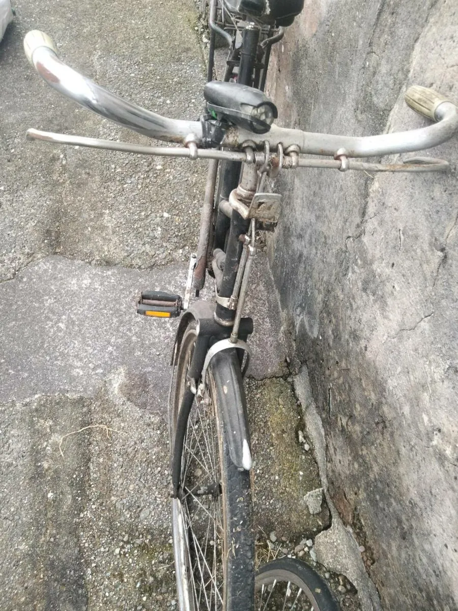 Vintage bike - Image 3