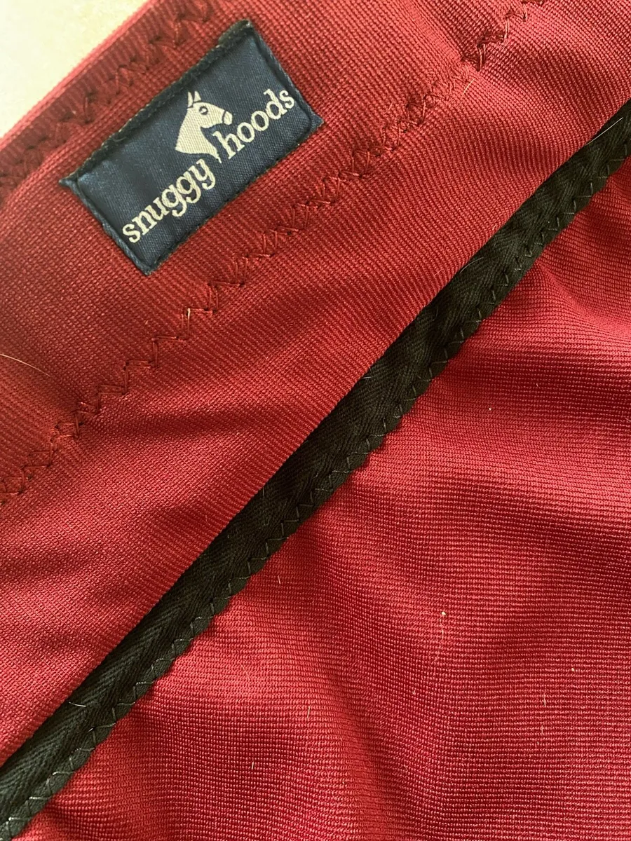 Snuggy hood rug - Image 3
