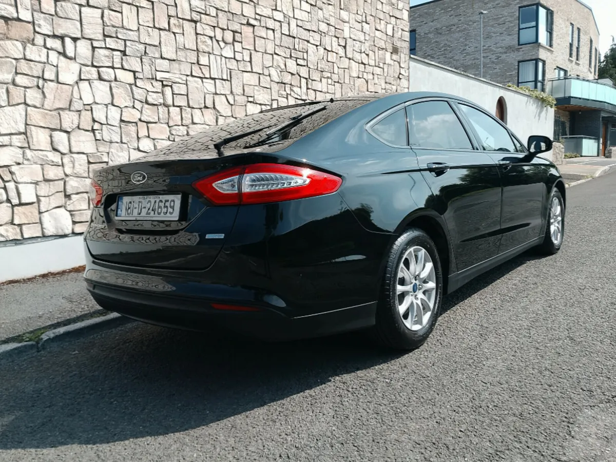 Ford Mondeo 5DR 1.5tdci 120PS 4DR - Image 3