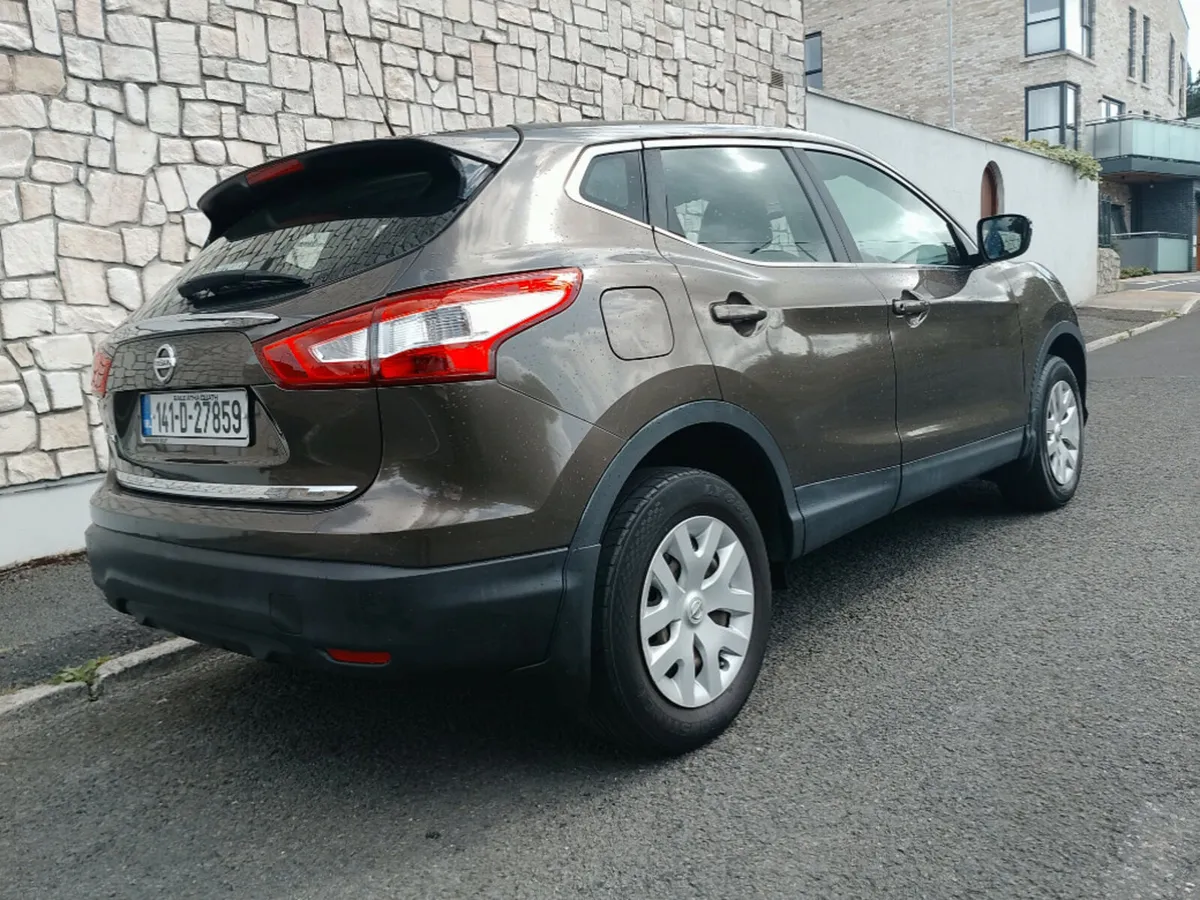 Nissan Qashqai 1.2 PET XE 4DR - Image 3
