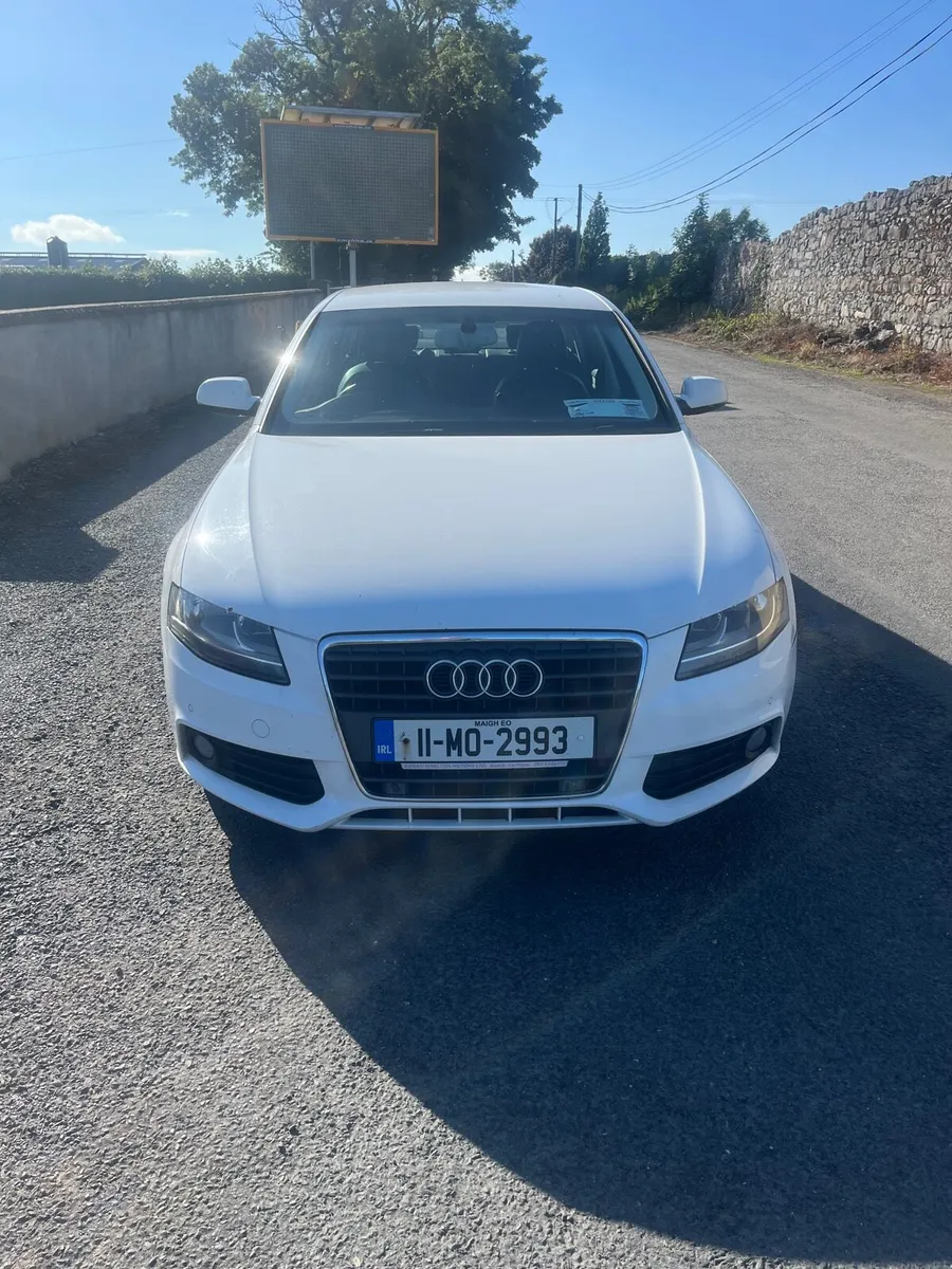 2011 Audi a4 Se full leather interior - Image 2