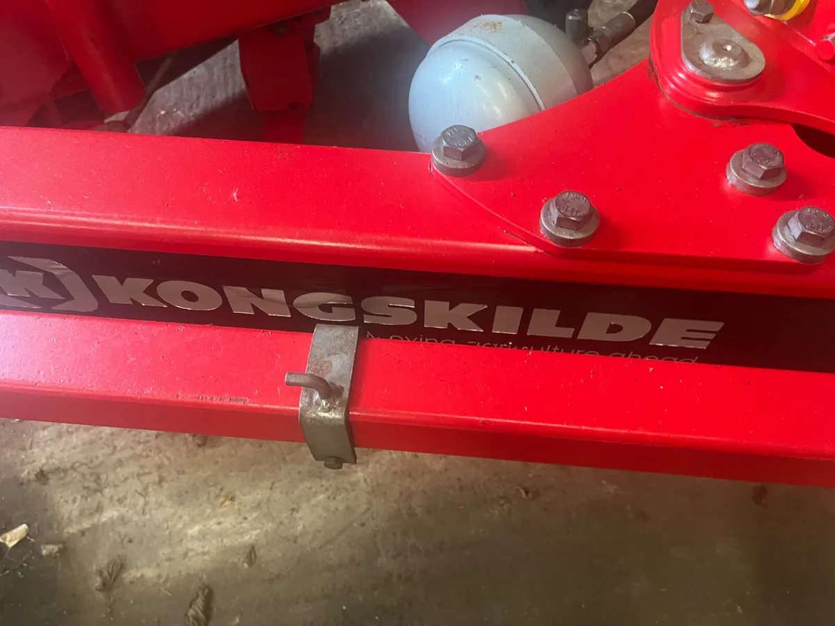 Used 5F Kongskilde HRWT Reversible Plough - Image 4