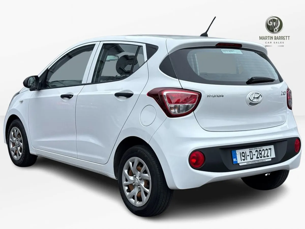 Hyundai i10 Classic 4DR - Image 4