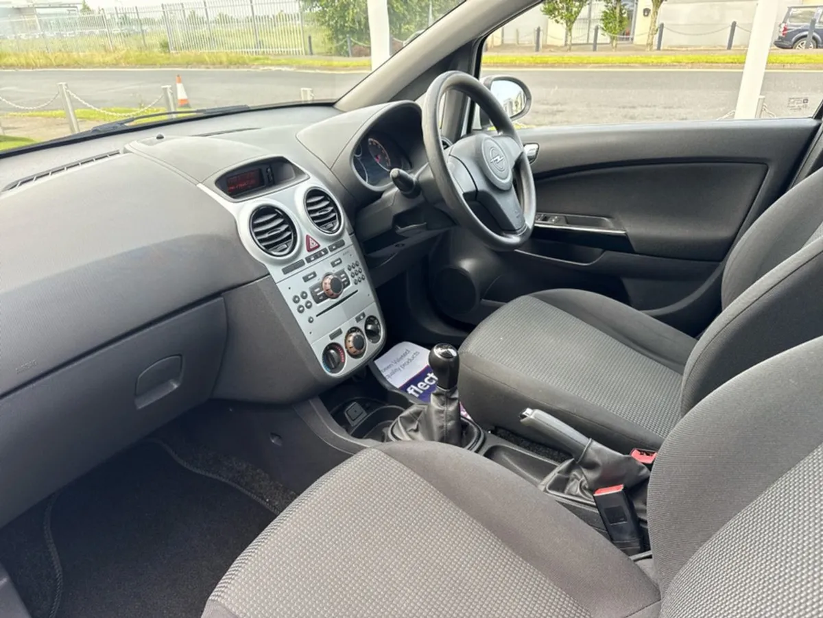 Opel Corsa S 1.2 Start Stop 1.2i 4DR - Image 3