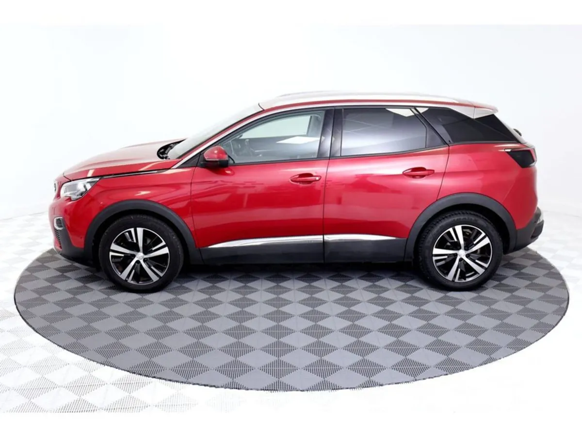Peugeot 3008 Allure 1.2 Petrol 130HP - Image 4