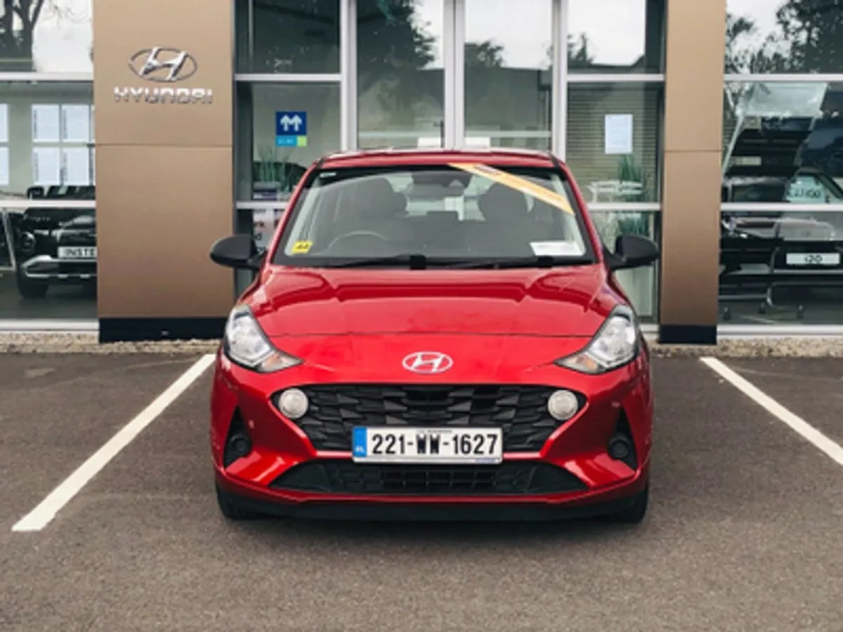 Hyundai i10 Classic 1.0 Petrol - Image 2