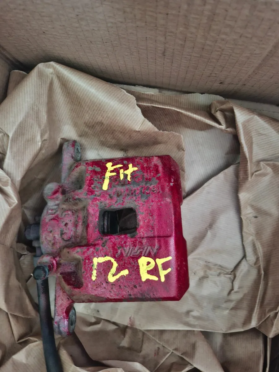 Honda Fit brake caliper rear front - Image 1