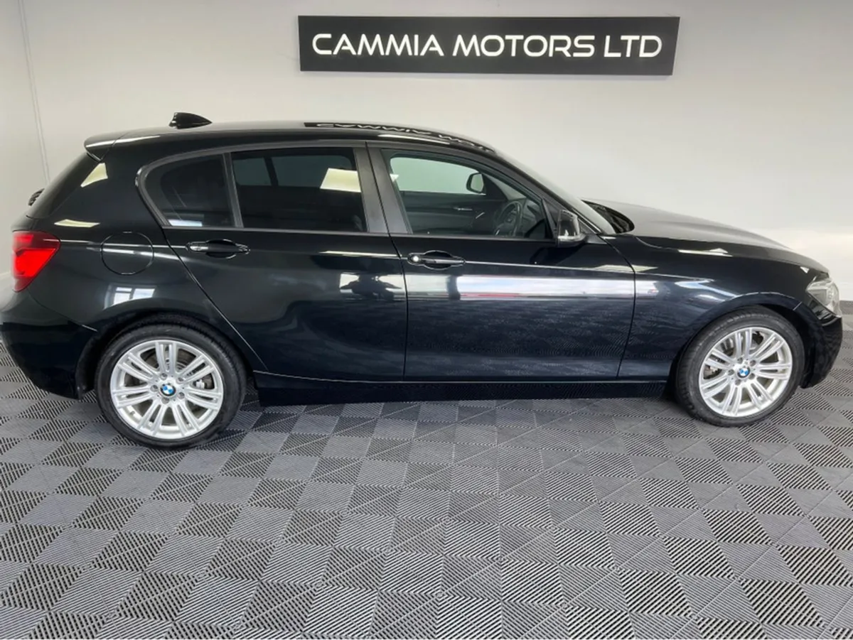 BMW 1 Series  bmw 116i   automatic   reverse Came - Image 3
