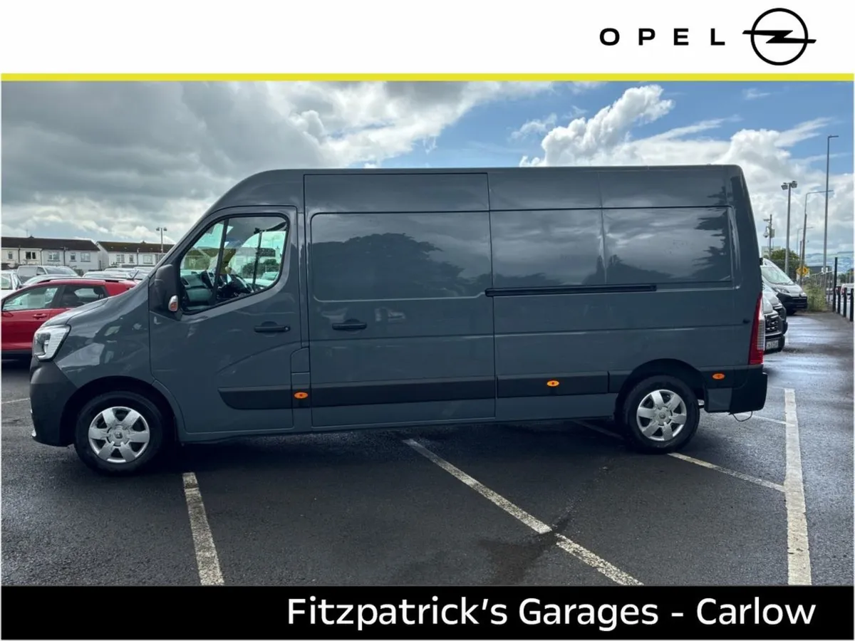 Renault Master Master FWD L4 Long Wheel DCI 135 B - Image 2