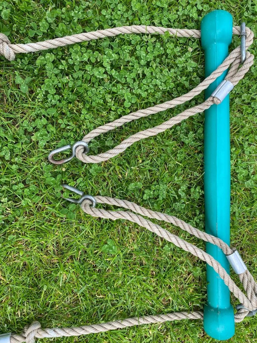 Replacement swing set - Image 1