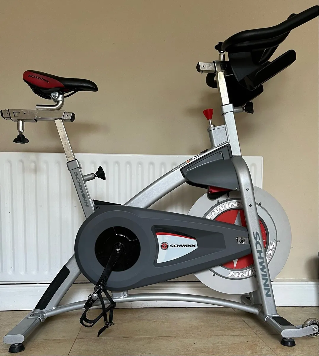 Schwinn AC sport commercial spin bike - Image 3
