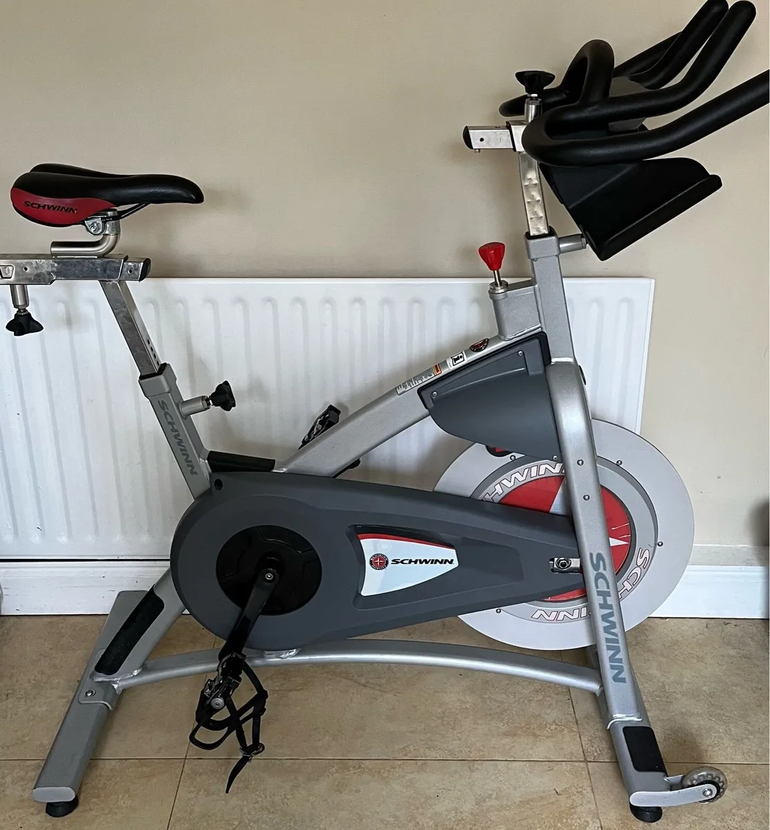 Schwinn AC sport commercial spin bike - Image 4