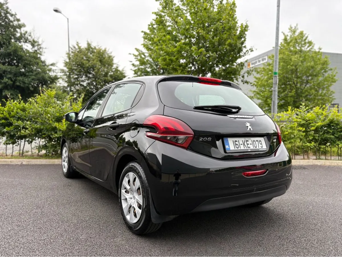 Peugeot 208 1.0 Petrol Manual 4DR - Image 3