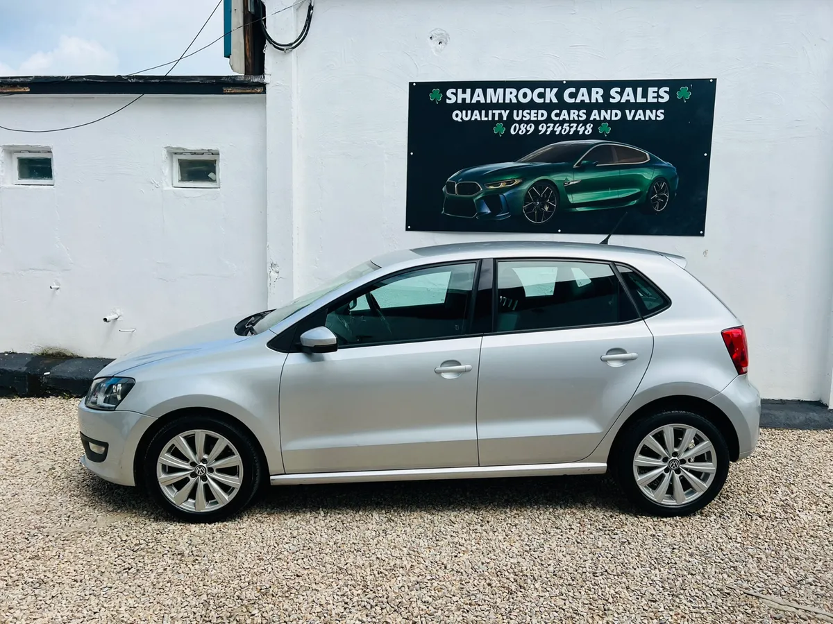 2009 Volkswagen polo 1.2 comfort line *low kms* - Image 2