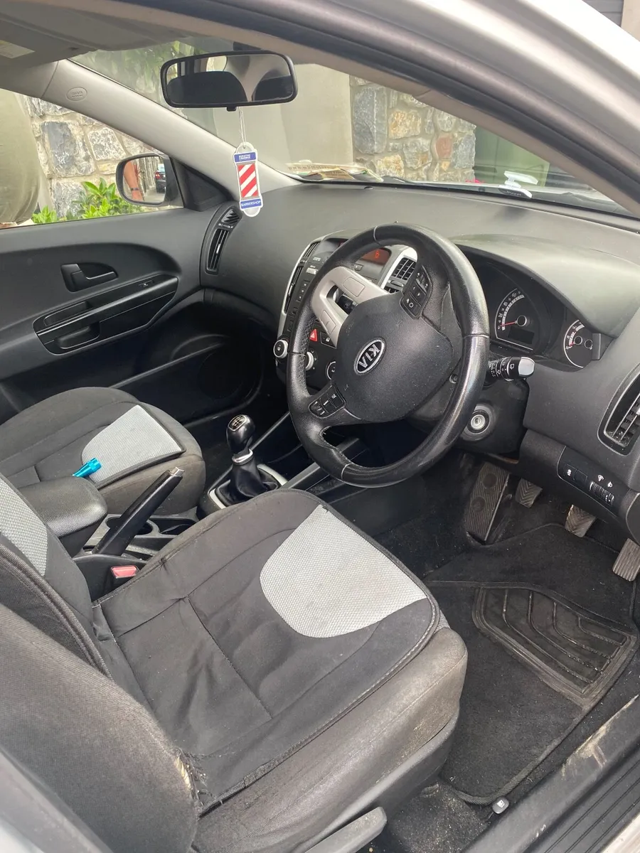 Kia Ceed 2012 - Image 3