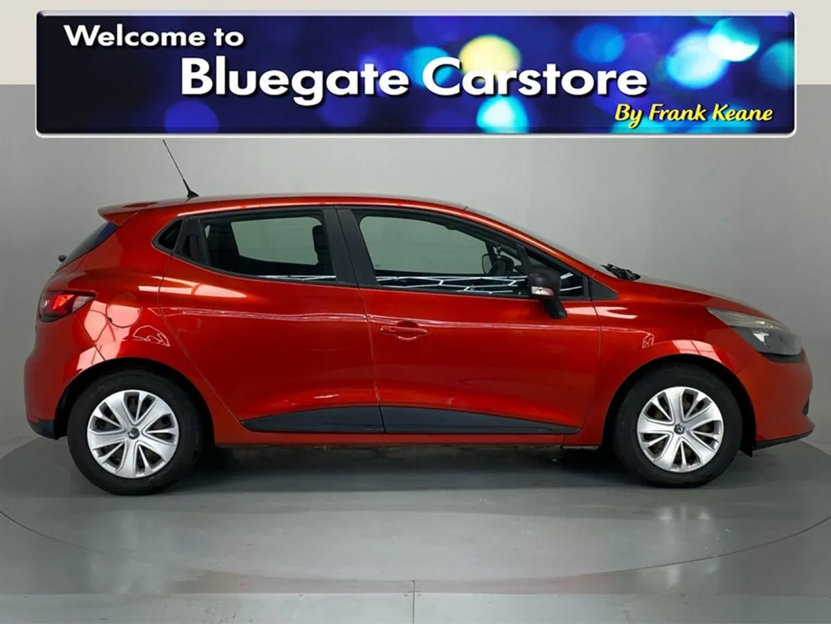 Renault Clio IV Expression 1.2 Petrol 4dr semi Di - Image 2