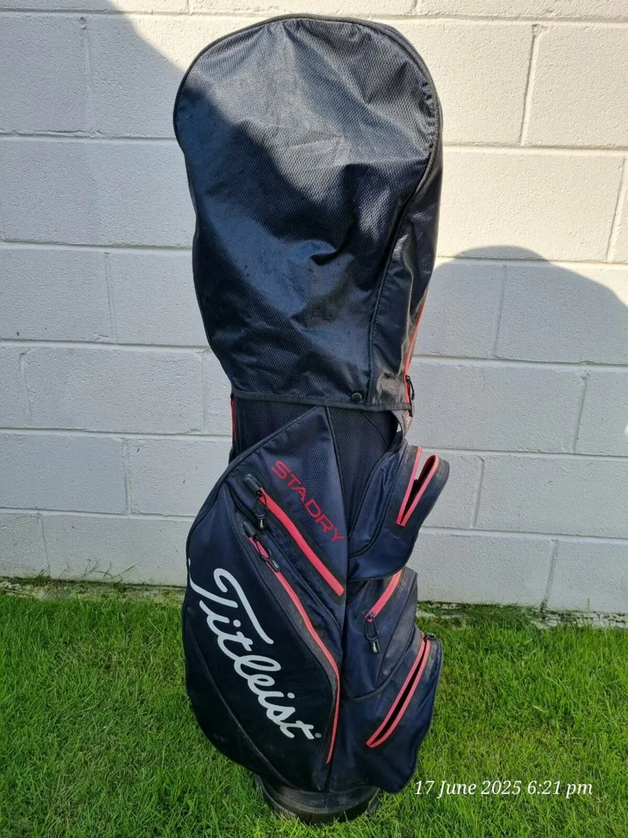 Titliest Golf Bag - Image 2