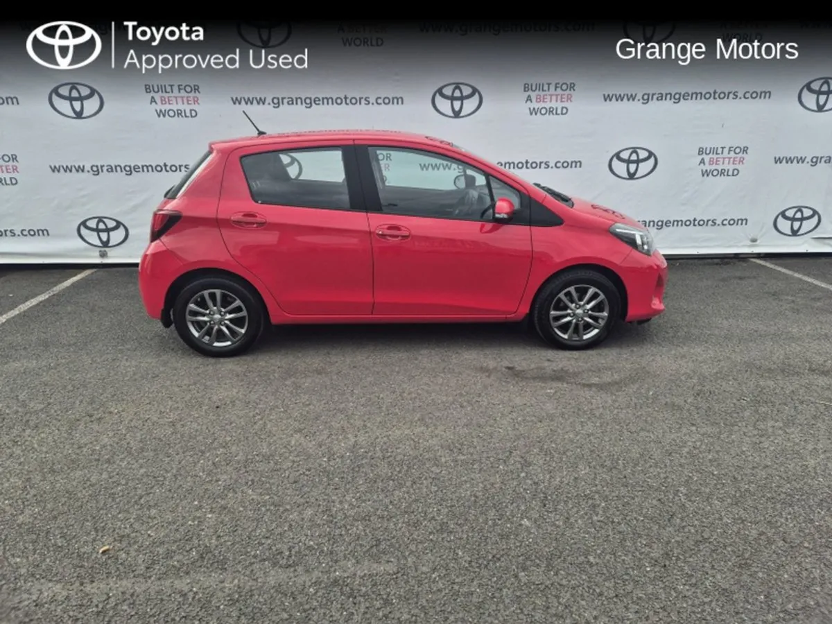 Toyota Yaris 1.0ltr Petrol Luna 5DR Manual 5 Spee - Image 3