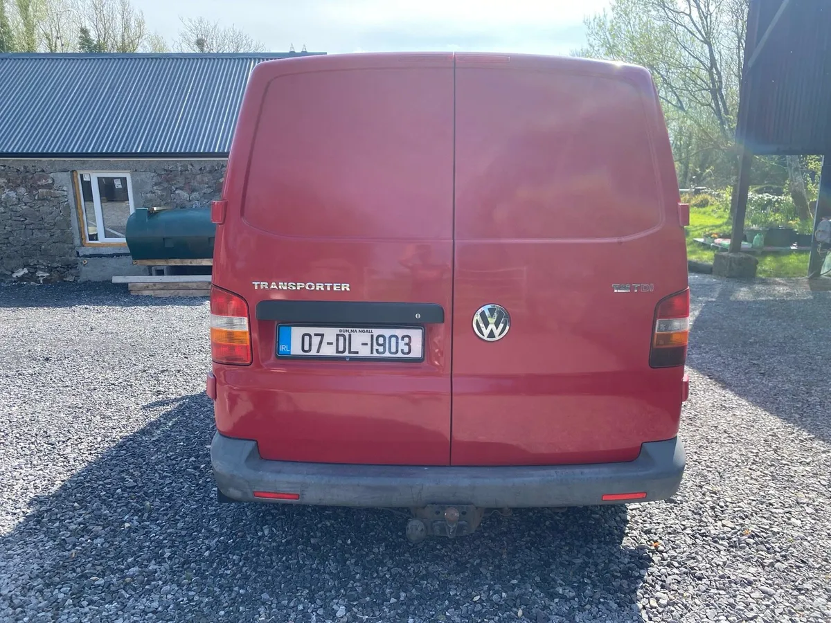 VW T5 Camper - Image 4