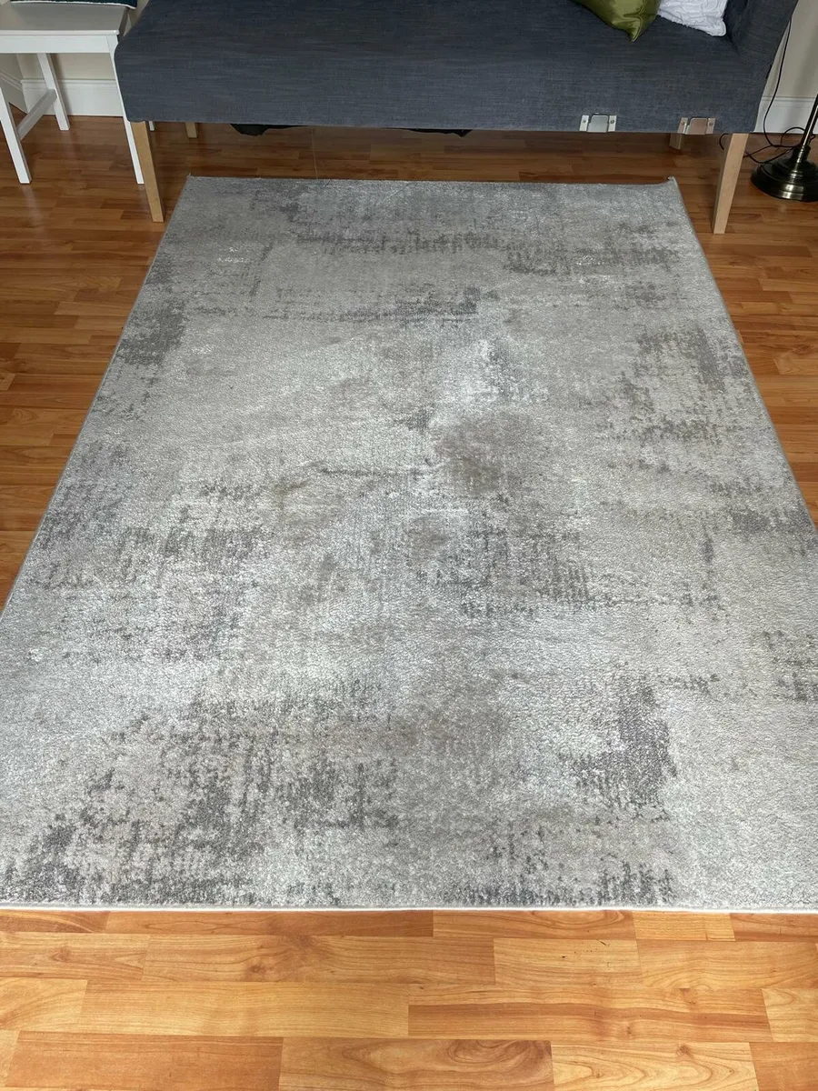 Rug - Image 1