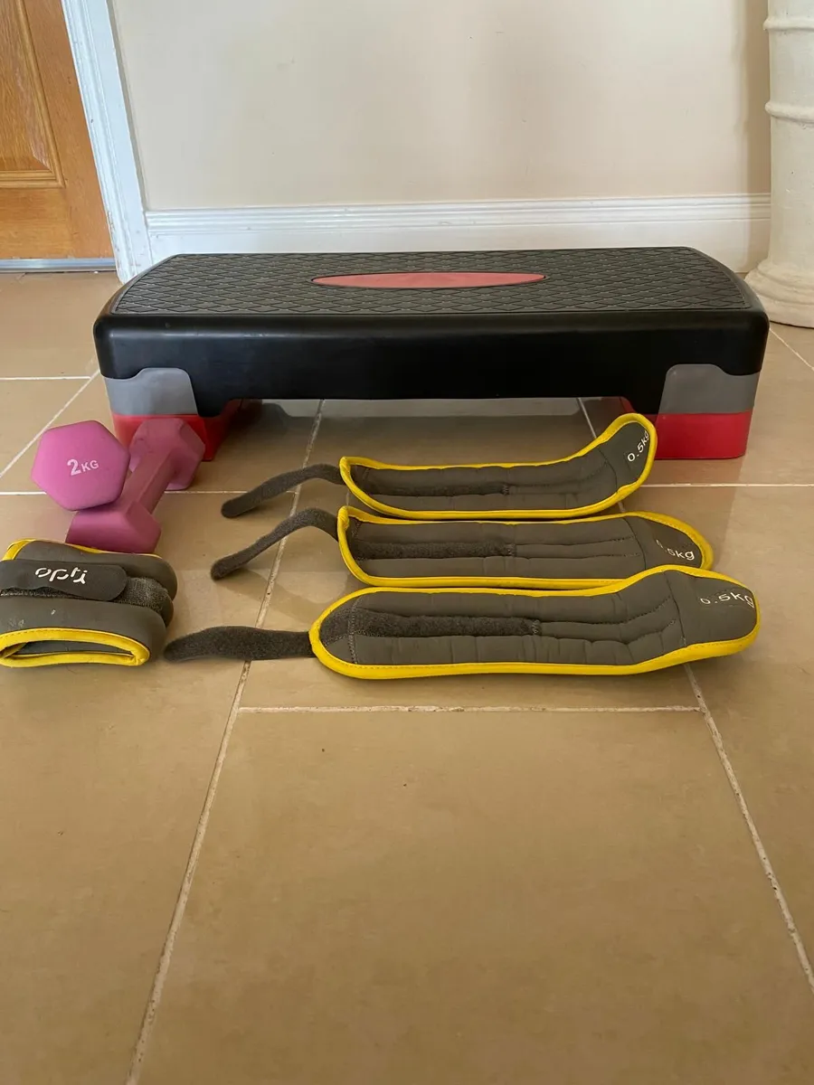 Aerobic Step & Light Weights. Cardiac Rehab - Image 4