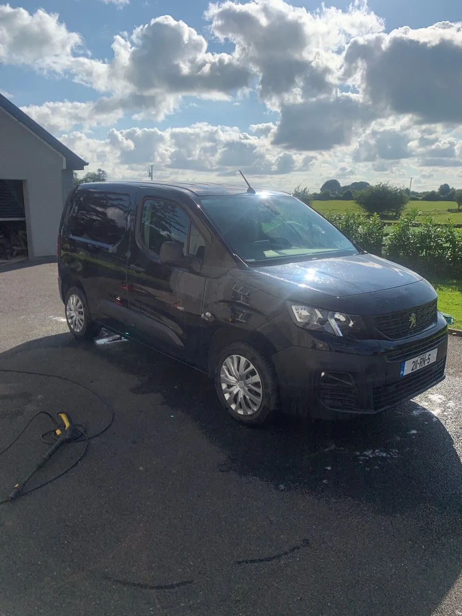 Peugeot Partner Professional Plus - Image 1