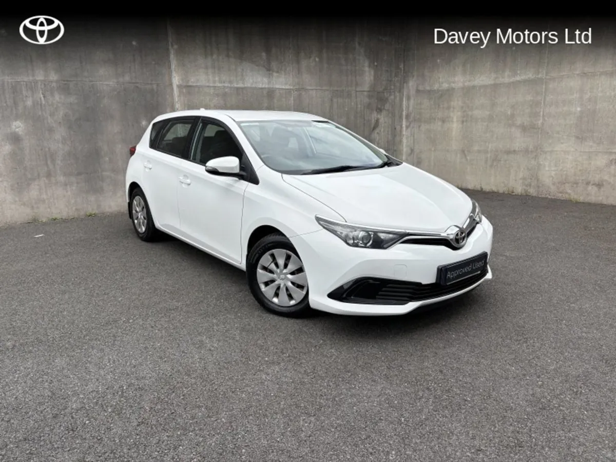 Toyota Auris 1.4 D-4d Terra 4DR - Image 1