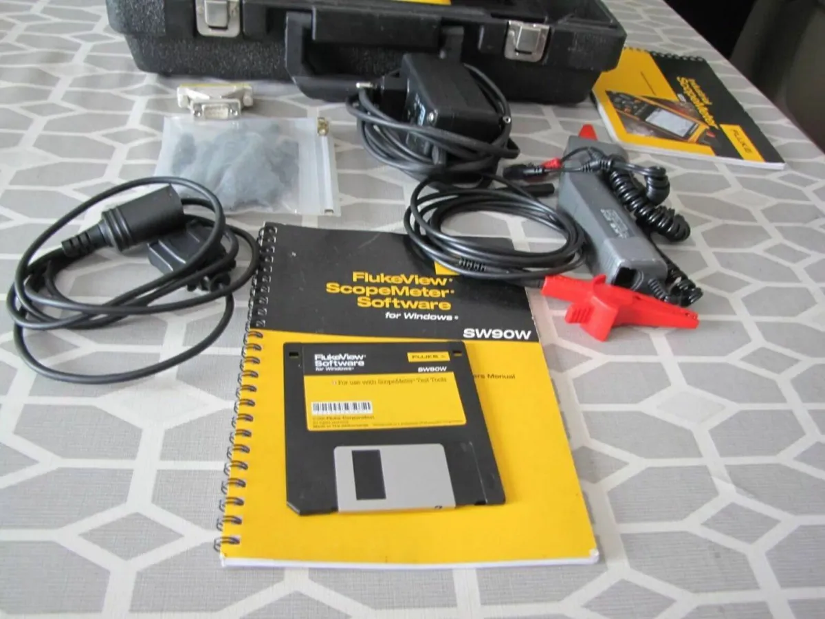 Fluke 123 scopemeter + acc. + hard case - Image 2