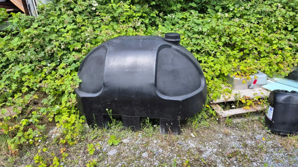 2500 Litre oil tank - Image 2