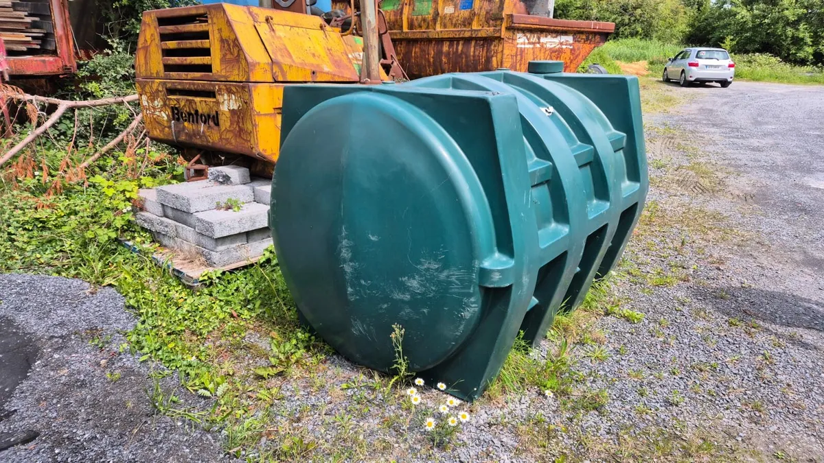 2500 Litre oil tank - Image 3