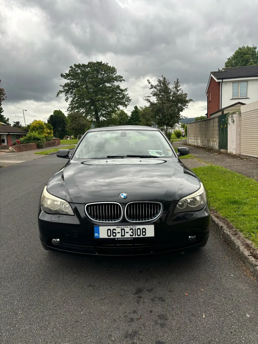 BMW 523i SE - Image 2