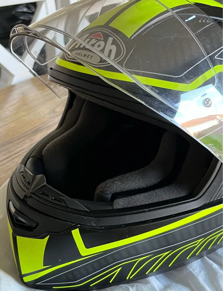 Motorbike clothing/helmet - Image 2