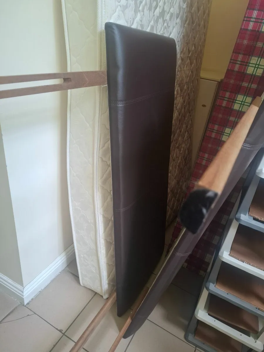 Divan bed with mattress and brown leather headboar - Image 1