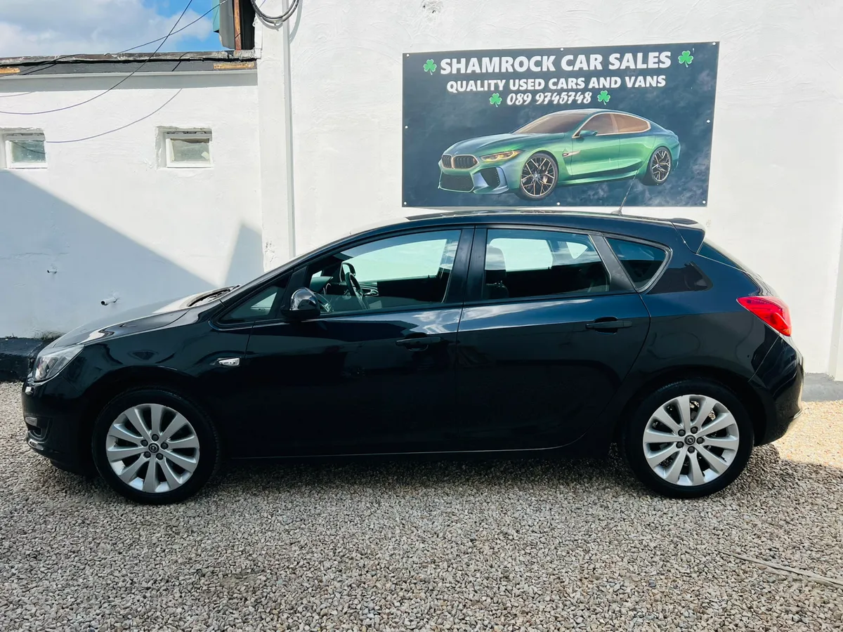 2014 Opel Astra 1.4 Sc **Low kms** - Image 2