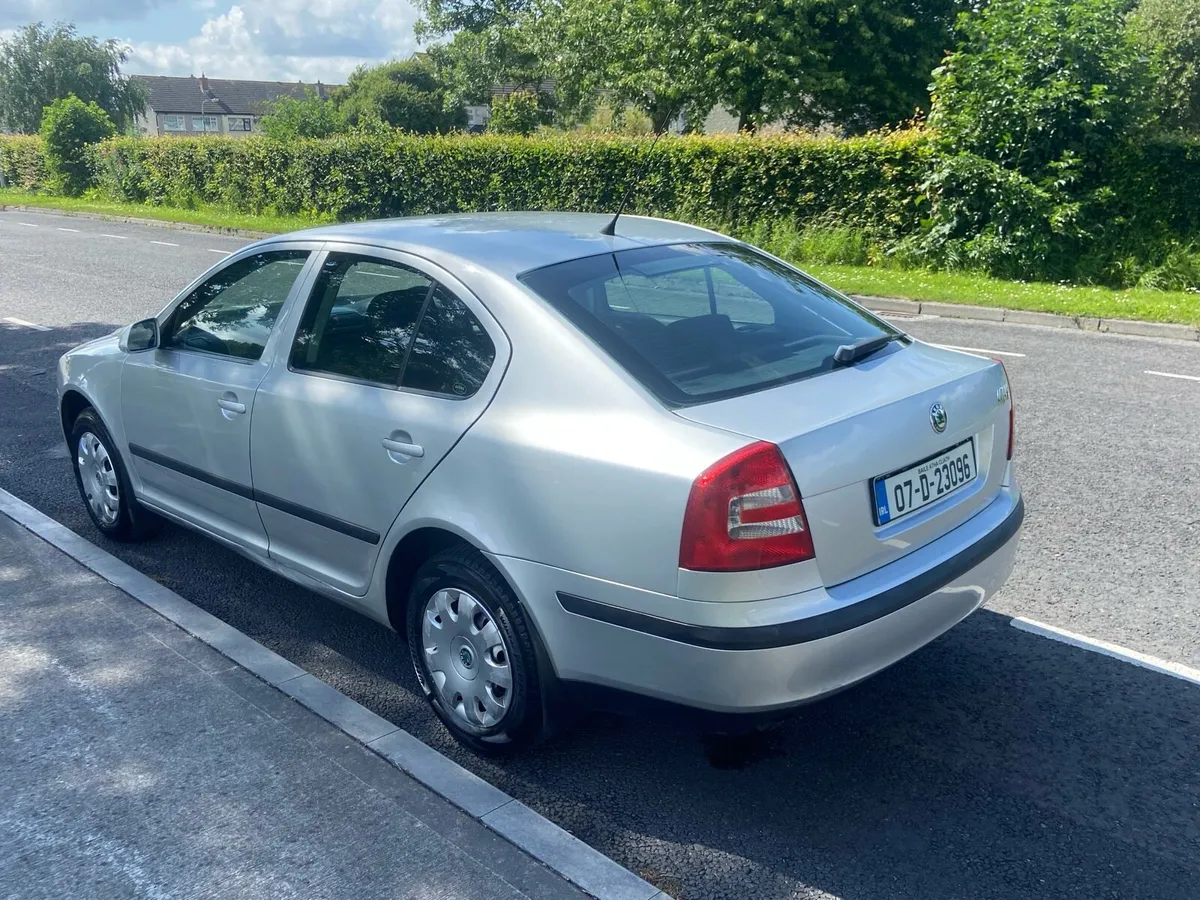 2007 SKODA OCTAVIA 1.4 PETROL ⛽️ 5DR NCT 10/25 - Image 4