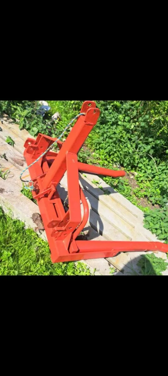Bale carrier - Image 2