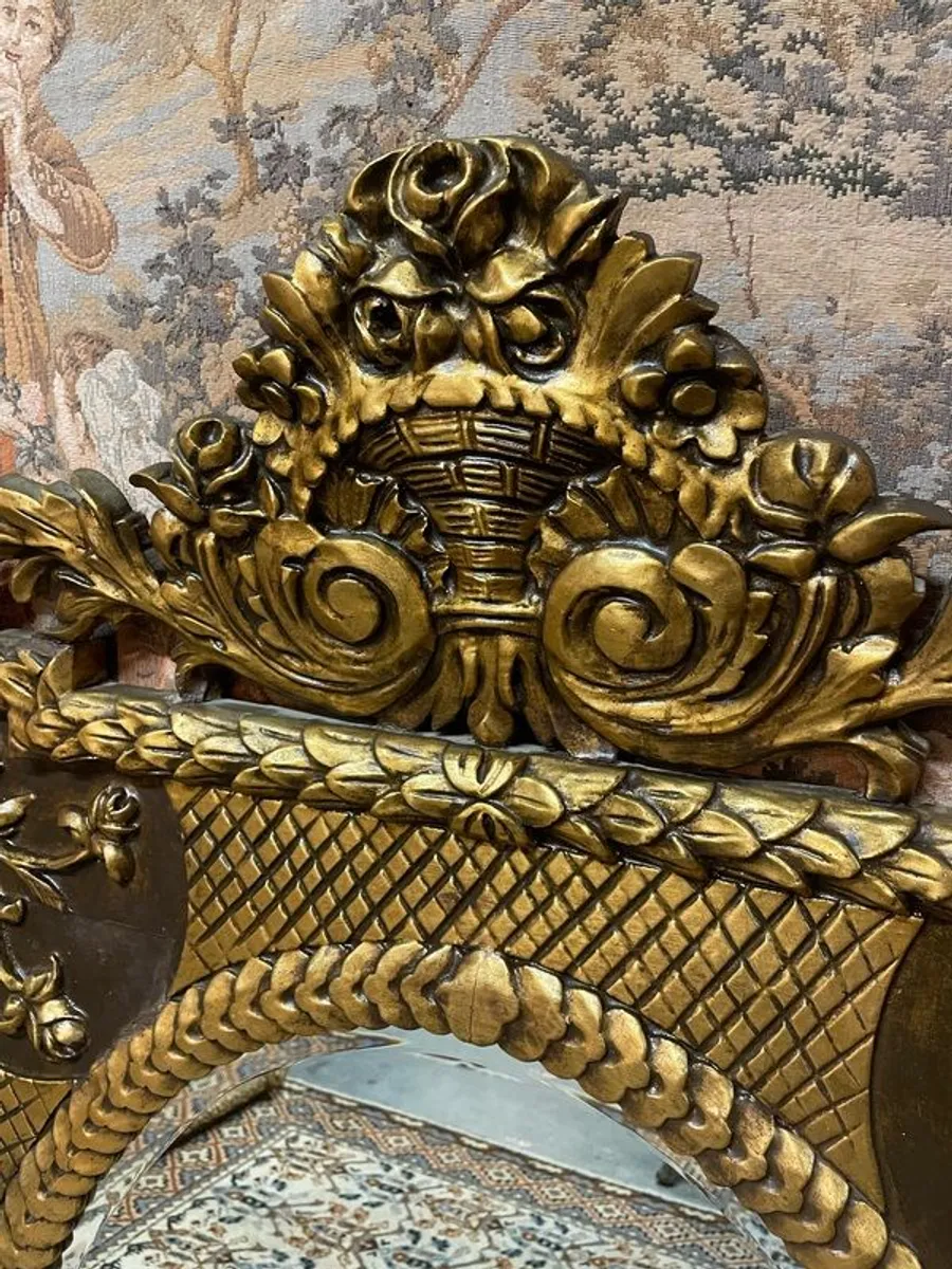 Beautiful Ornate Floral Gilt Mirror - Image 3