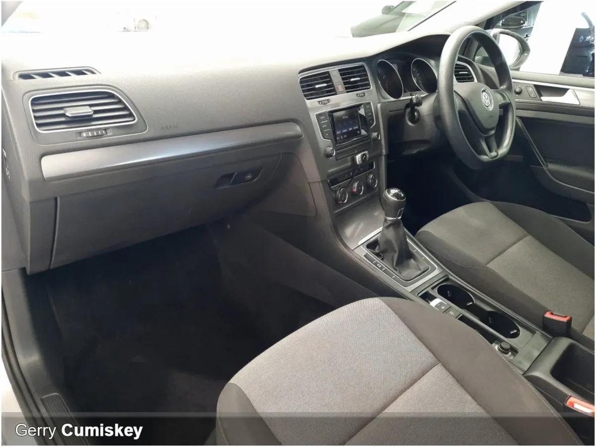 Volkswagen Golf 1.2 TSI 85hp Trendline - Image 2