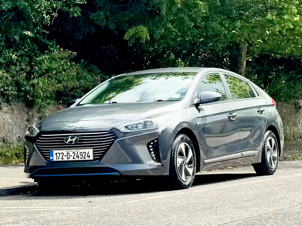 Hyundai IONIQ 2017!!HYBRID!!ONLY 49K MILES!! - Image 2