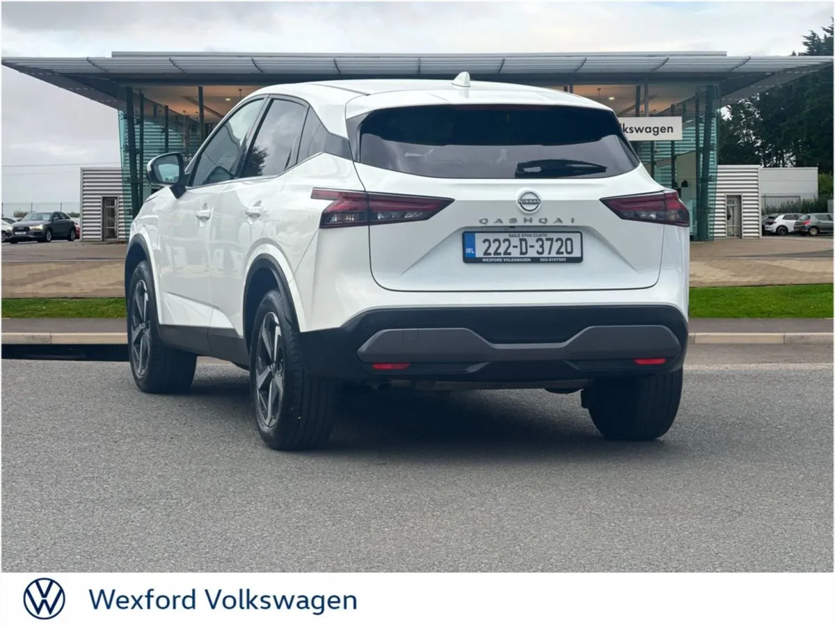 Nissan QASHQAI 1.3 PET Mild Hybrid SV Premium CVT - Image 4